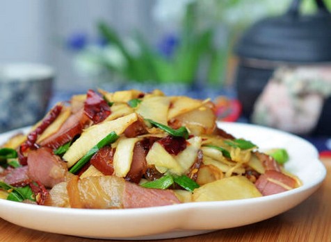 ���S���D�������