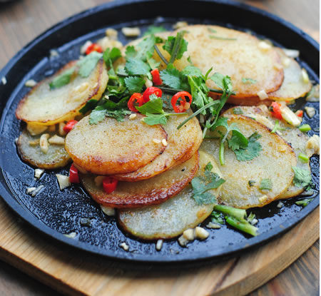 �F����Ȼ����Ƭ�������D�Ĳ��E