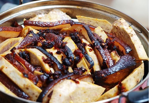 香芋扣肉的做法 香芋扣肉的做法