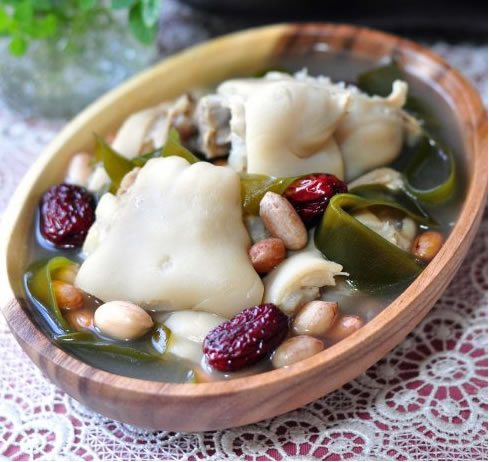 �����������i�������