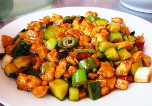 醬爆雞丁的做法 醬爆雞丁的做法