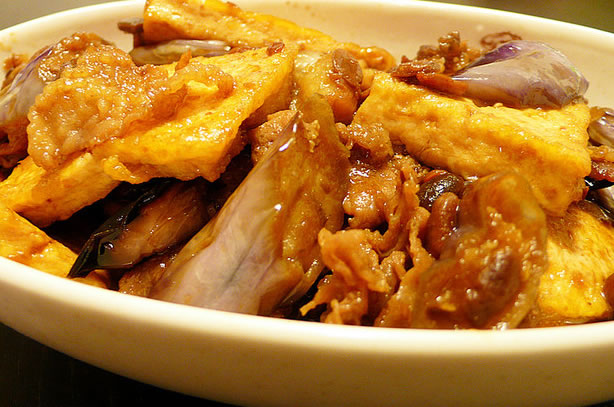 肥牛豆腐燒茄子的做法 肥牛豆腐燒茄子的做法