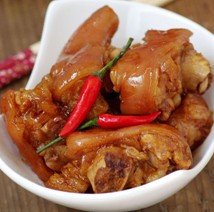 軟糯紅燒豬手的做法 軟糯紅燒豬手的做法