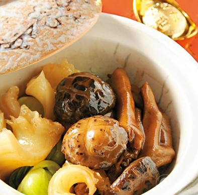 北菇花膠鵝掌煲的做法 北菇花膠鵝掌煲的做法