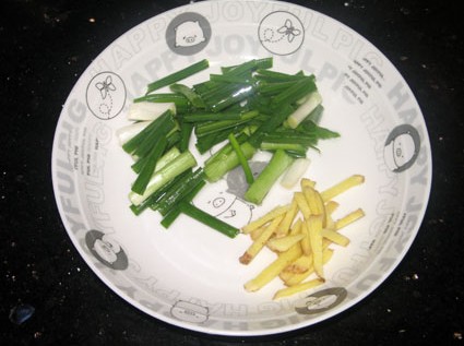 �ҳ��t��ʯ���~(y��)��������D�Ĳ��E