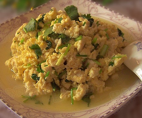 香菜雞蛋豆腐花的做法 香菜雞蛋豆腐花的做法