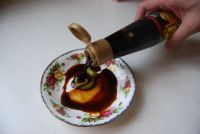 �����~�����������D�Ĳ��E