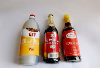 �������~�������D�Ĳ��E