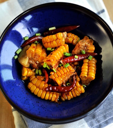 香辣水煮玉米的做法 香辣水煮玉米的做法