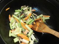 炒彩絲的做法圖文步驟