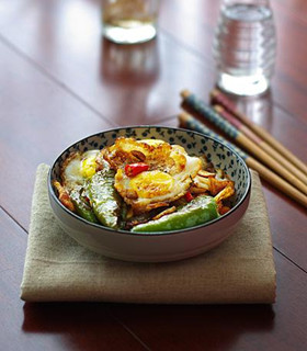 豆豉尖椒炒荷包蛋的做法 豆豉尖椒炒荷包蛋的做法