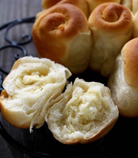 椰蓉餡面包的做法 椰蓉餡面包的做法