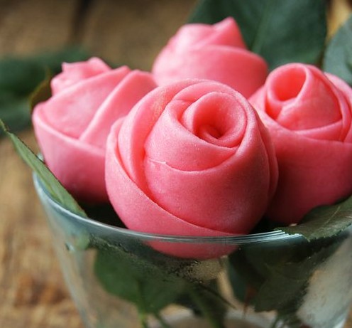 玫瑰花卷的做法 玫瑰花卷的做法