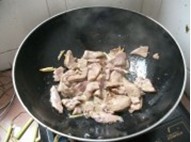 �ҳ���̦���i�ε������D�Ĳ��E