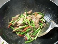 �ҳ���̦���i�ε������D�Ĳ��E