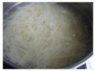 ���������z�������D�Ĳ��E