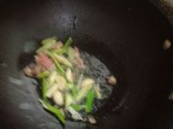 �ҳ����˹ϵ������D�Ĳ��E