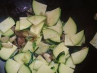 �ҳ����˹ϵ������D�Ĳ��E