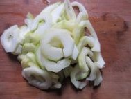 �㳴�˹ϵ������D�Ĳ��E