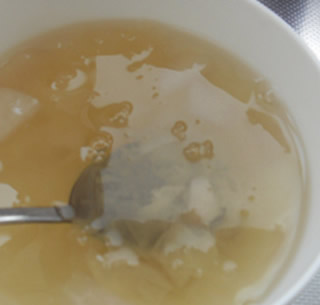 �y�����������