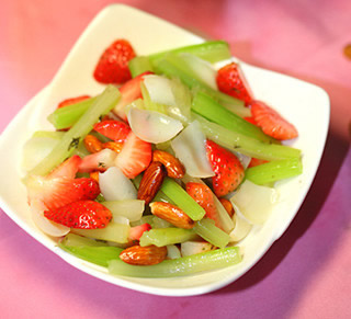 莓杏拌百合的做法 莓杏拌百合的做法