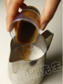 降暑冰飲——冰制焦糖瑪奇朵的做法圖文步驟