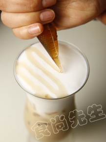 降暑冰飲——冰制焦糖瑪奇朵的做法圖文步驟