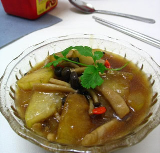 �������U��������