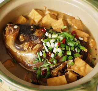 砂鍋魚頭豆腐的做法 砂鍋魚頭豆腐的做法