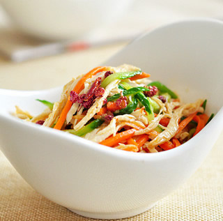 麻辣雞絲的做法 麻辣雞絲的做法