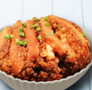 �׷��������