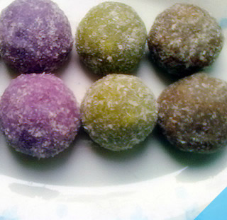 彩色糯米糍團(tuán)的做法 彩色糯米糍團(tuán)的做法