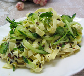 香辣黃瓜千張絲的做法 香辣黃瓜千張絲的做法