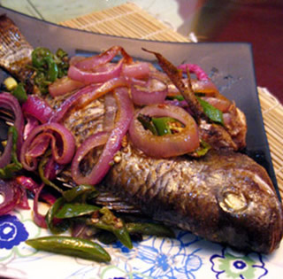 洋蔥烤羅非魚的做法 洋蔥烤羅非魚的做法