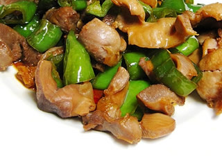 蒜香尖椒爆雞胗的做法 蒜香尖椒爆雞胗的做法