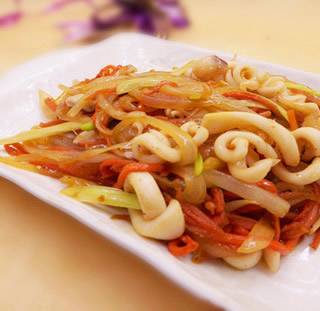 ���~���z������