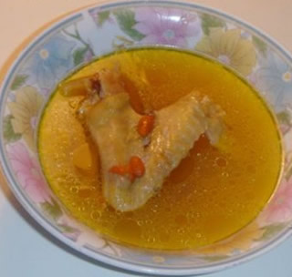 當(dāng)歸枸杞老雞湯的做法 當(dāng)歸枸杞老雞湯的做法