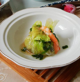 鮮蝦白菜包的做法 鮮蝦白菜包的做法