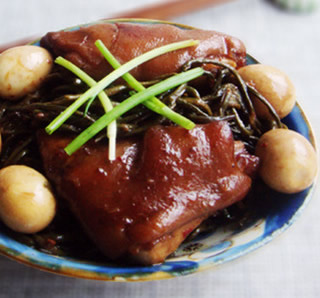 豬蹄燒干菜的做法 豬蹄燒干菜的做法