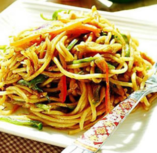 雞絲炒面的做法 雞絲炒面的做法