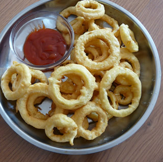 炸洋蔥圈的做法 炸洋蔥圈的做法