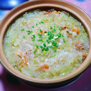 節(jié)瓜蝦米粉絲煲的做法 節(jié)瓜蝦米粉絲煲的做法