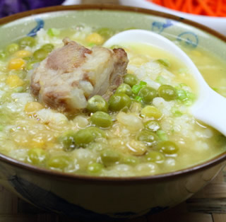 三蔬排骨豆湯飯的做法 三蔬排骨豆湯飯的做法