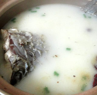 �r���~β��������