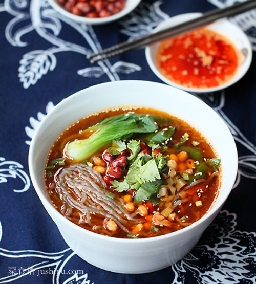 四川特色小吃 酸辣粉的做法 四川特色小吃 酸辣粉的做法