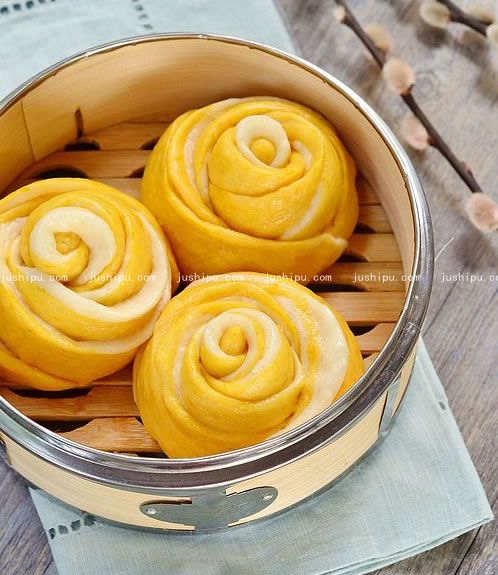 雙色玫瑰饅頭的做法 m.sk010.cn