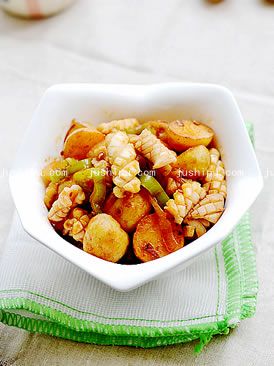 小土豆燒魷魚的做法 小土豆燒魷魚的做法