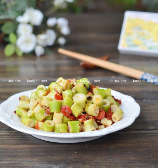 剁椒蒸春筍的做法 剁椒蒸春筍的做法