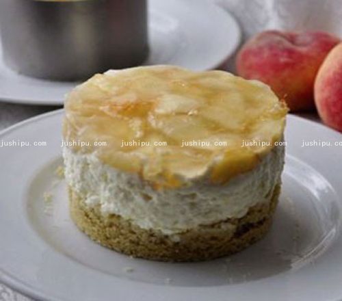 水蜜桃奶油小蛋糕的做法 m.sk010.cn