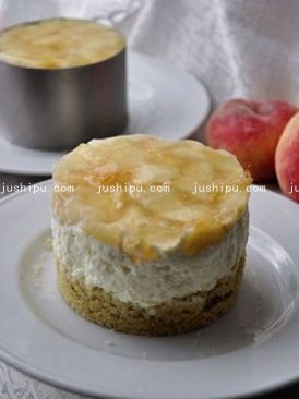 水蜜桃奶油小蛋糕的做法 水蜜桃奶油小蛋糕的做法